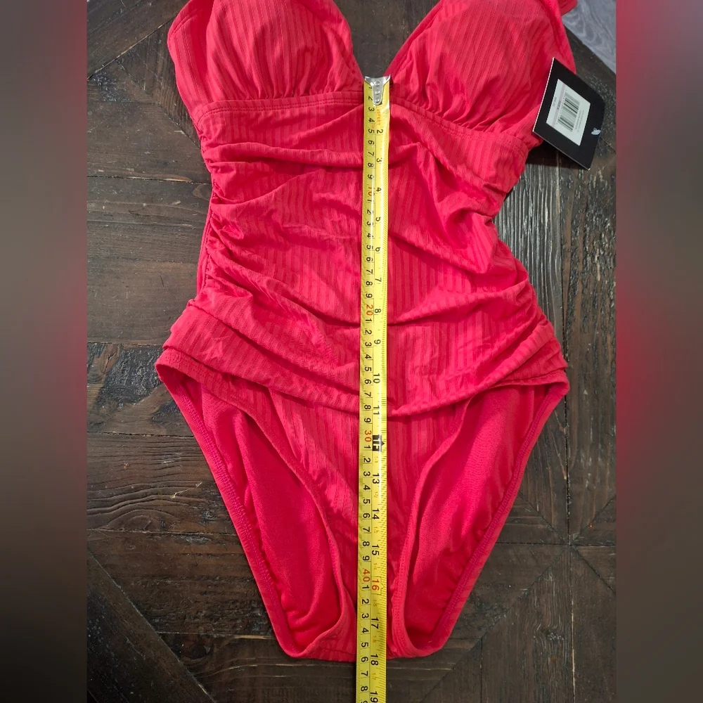 Ellen Tracy Vibrant Magenta Swimsuit Size 6.